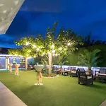 ホテル El Patio 3*