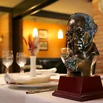 El Patio ホテル