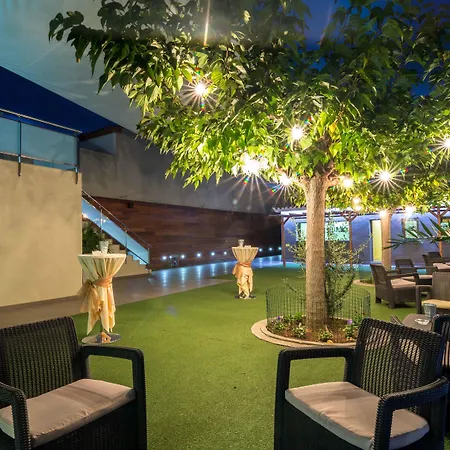 El Patio La Almunia de Doña Godina