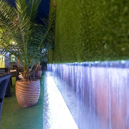 El Patio מלון La Almunia de Doña Godina