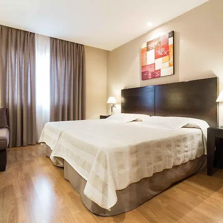 El Patio Hotel 3*